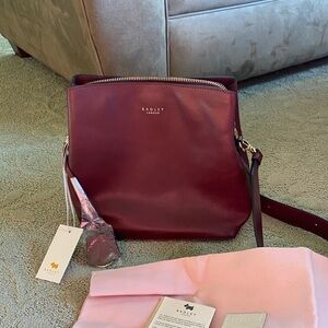 NWT Radley London Dukes Place Medium Compartment Crossbody NWT Dark Cherry
